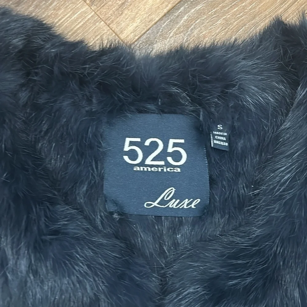 525 Luxe Rabbit Fur Vest- dark blue /turquoise hues size small - Picture 2 of 9